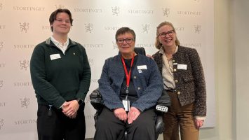 Stortinget Janne Julia og Tove Linnea